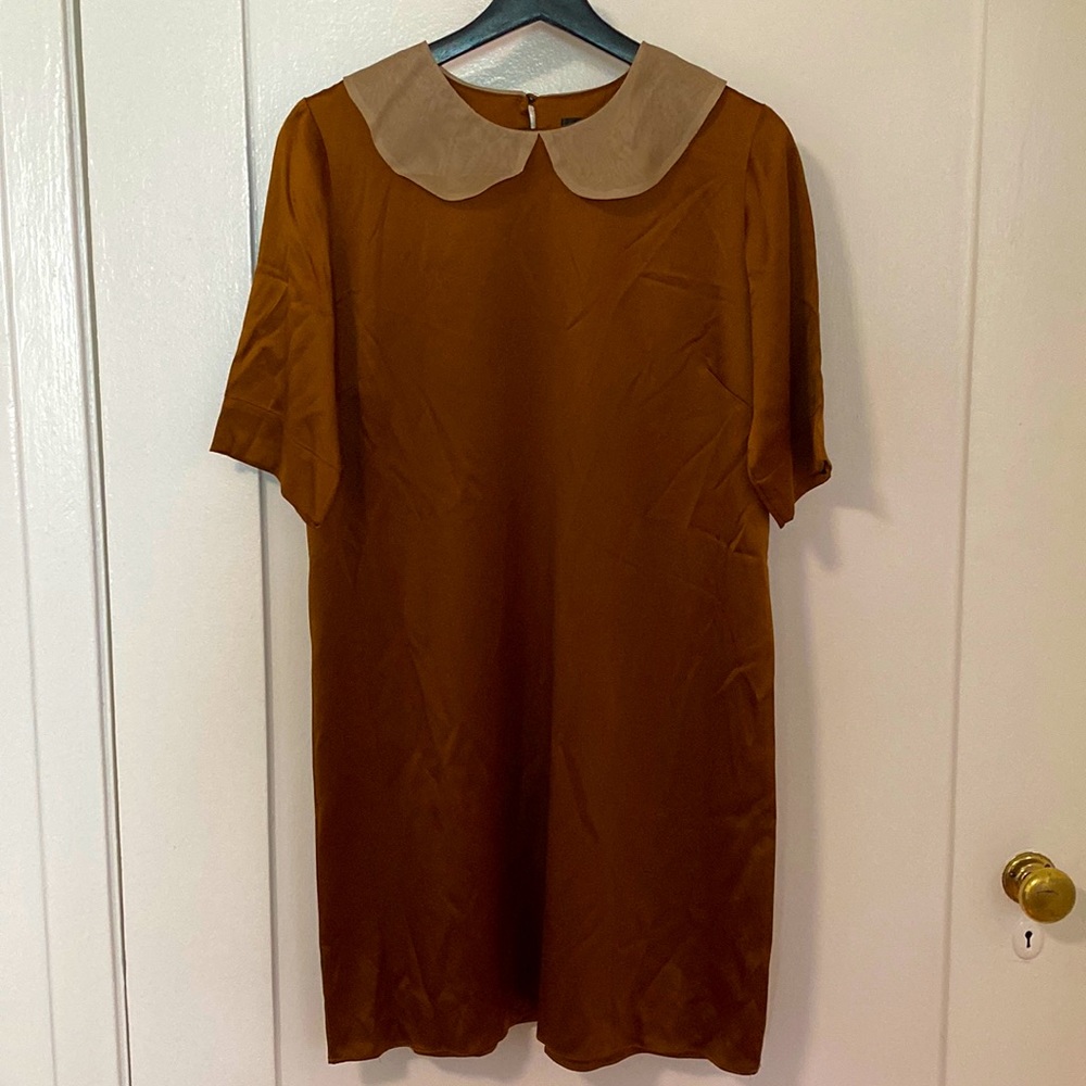 WAYF shopbop caramel silk swing dress with pan collar sz 8